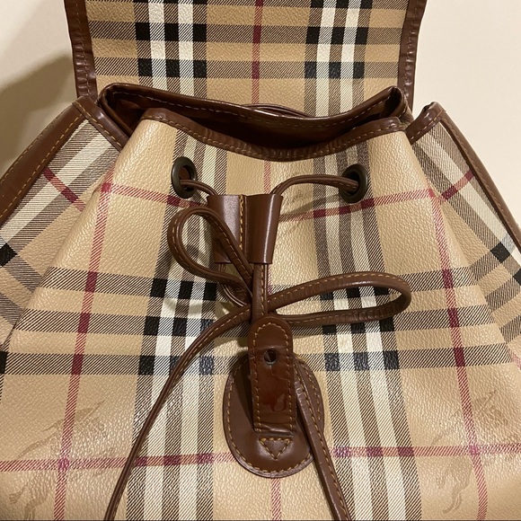 ❌ SOLD ❌ 💯 Authentic Burberry Backpack - Picture 5 of 11